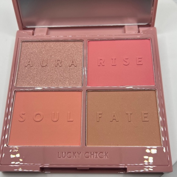 Lucky Chick Mystic Halo Glow Palette new in box - Picture 5 of 5